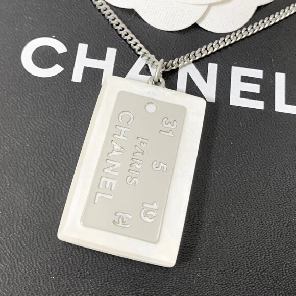 CHANEL CC Logo 31 PARIS Square Shell Motif Necklace 16" Silver Tone Auth #4709 - Picture 1 of 5